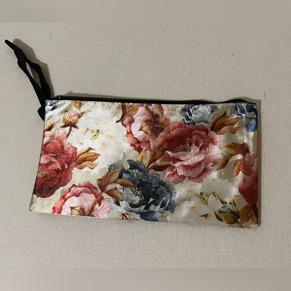 Small Thin Floral Zipper Pouch